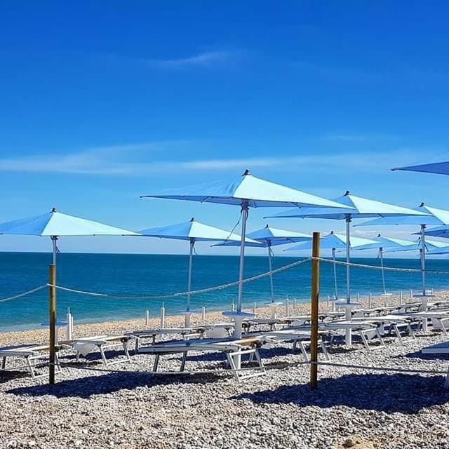 Residence Lido Dei Pini ماتيناتا المظهر الخارجي الصورة