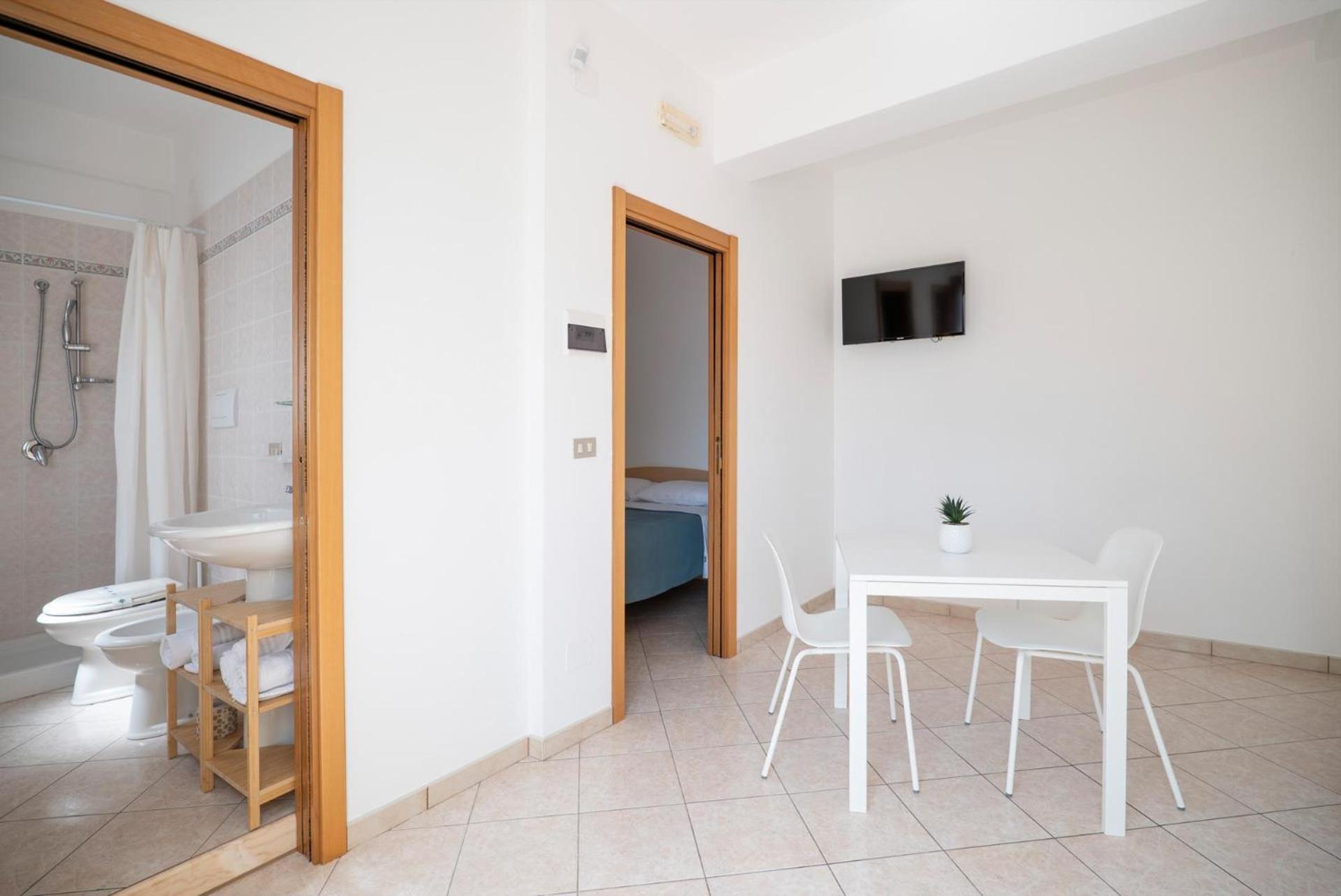 Residence Lido Dei Pini ماتيناتا المظهر الخارجي الصورة